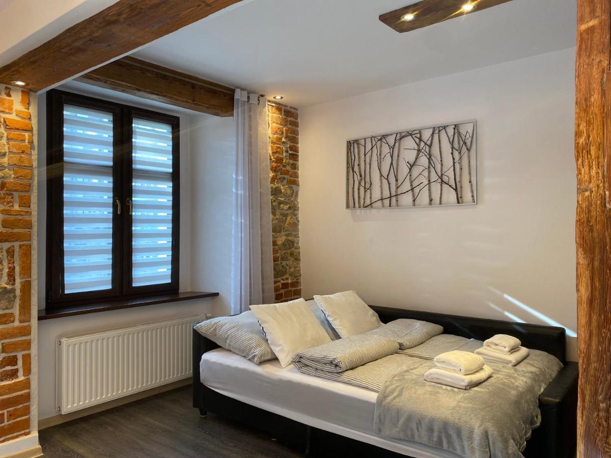 Apartament Przy Ratuszu Kłodzko Exteriör bild