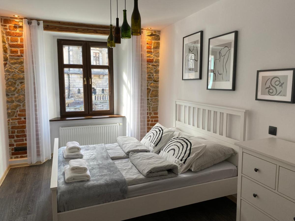 Apartament Przy Ratuszu Kłodzko Exteriör bild