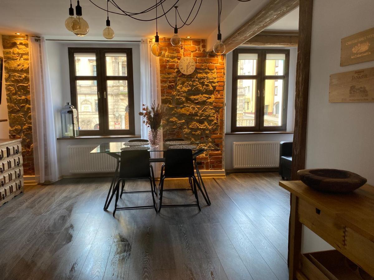 Apartament Przy Ratuszu Kłodzko Exteriör bild