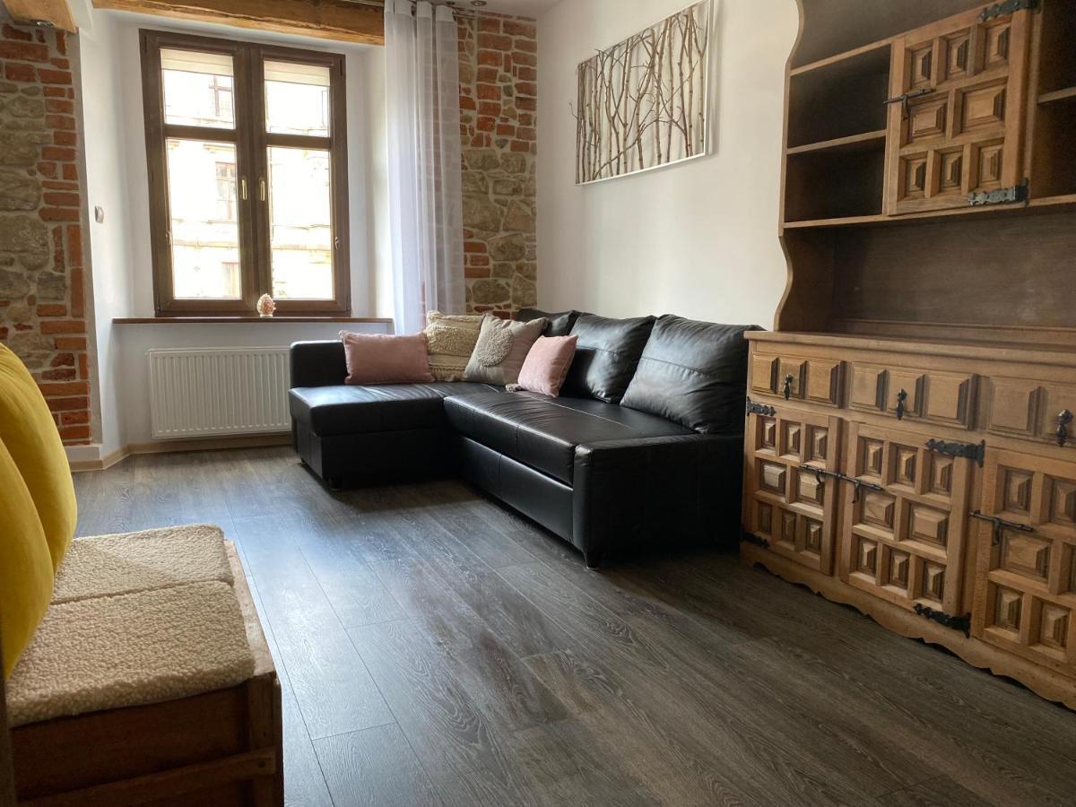 Apartament Przy Ratuszu Kłodzko Exteriör bild