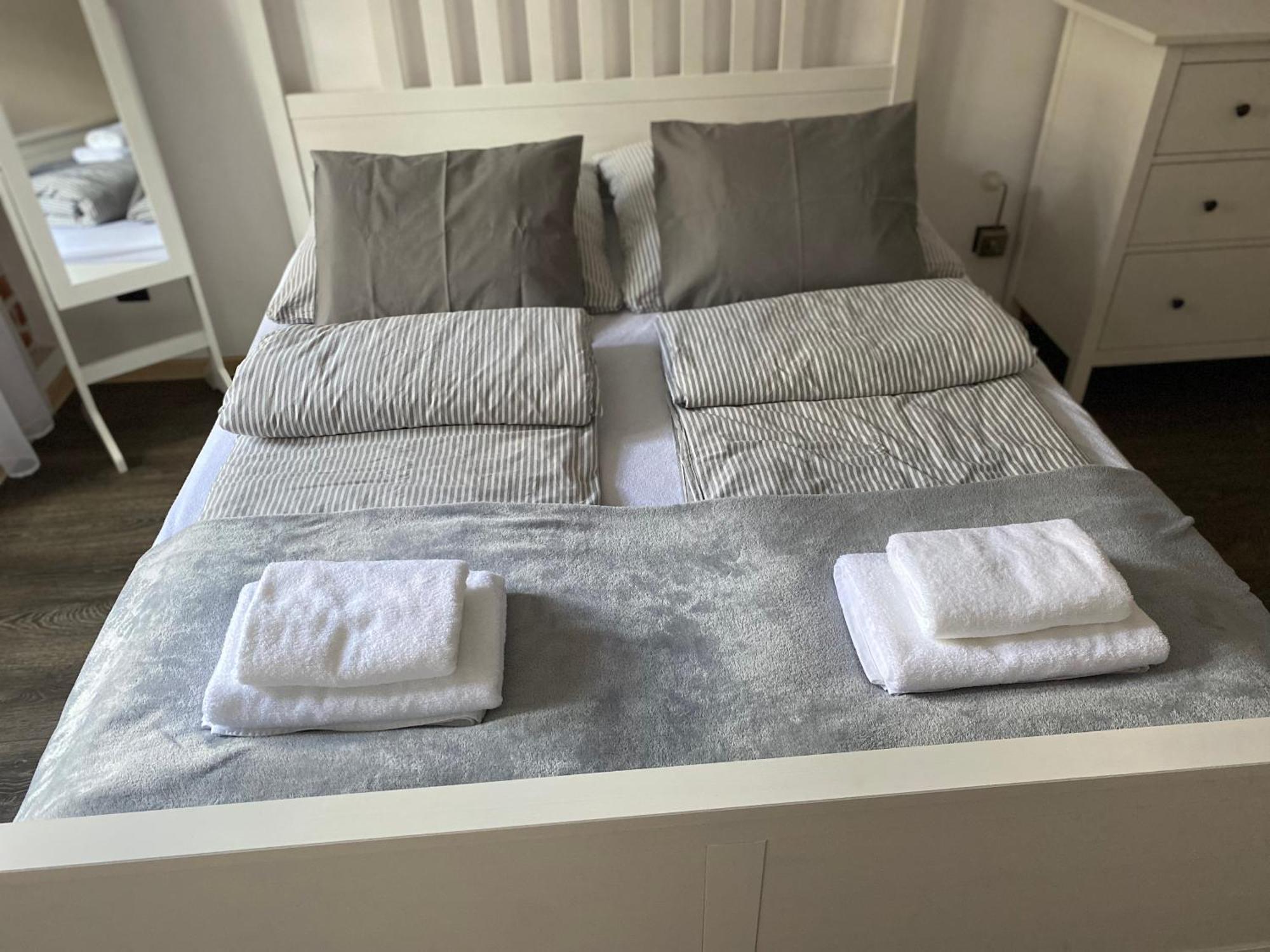 Apartament Przy Ratuszu Kłodzko Exteriör bild